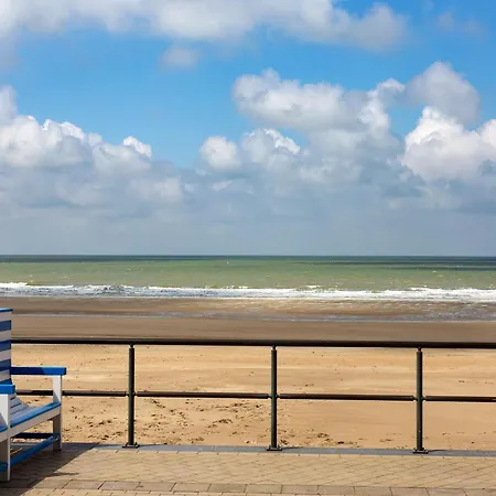 By Zeedijk Beach, Cleaning Included * Middelkerke